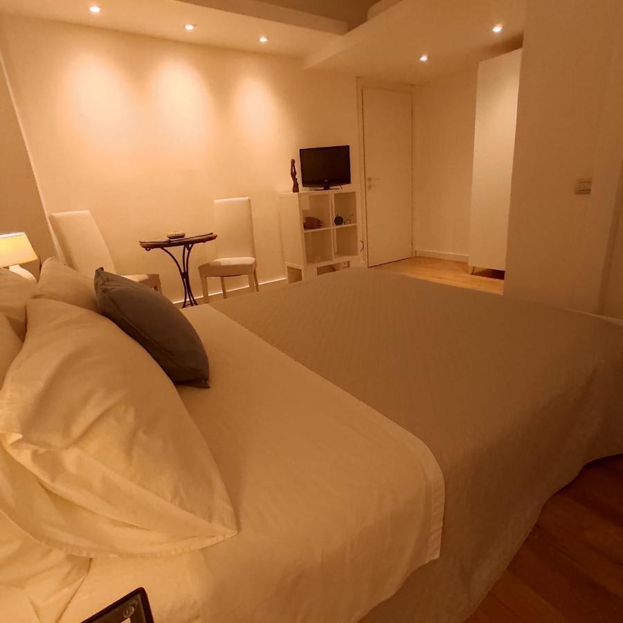 Krly Exclusive Rooms Кальярі Екстер'єр фото