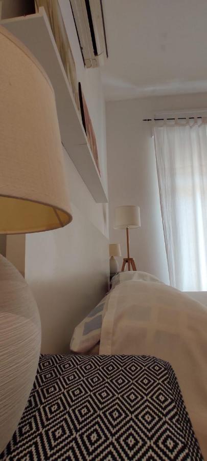 Krly Exclusive Rooms Кальярі Екстер'єр фото