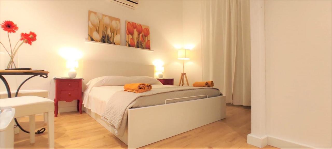 Krly Exclusive Rooms Кальярі Екстер'єр фото